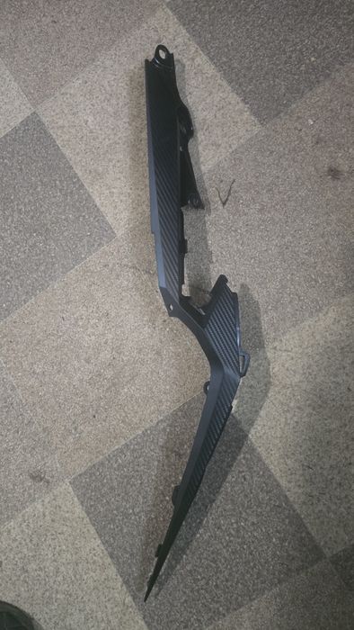 Honda cb 500 2021 задна лява пластмаса