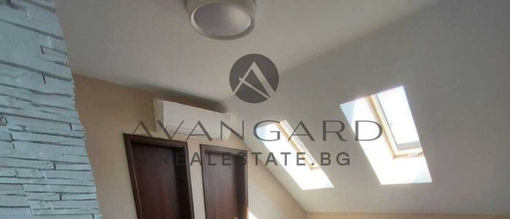 Продава се Тристаен апартамент в Пловдив, Кършияка - 122 кв.м за 2448 €/кв.м - Снимка #2