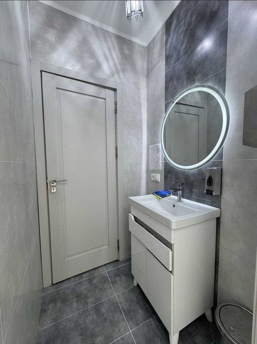 Продается нежилое первая линия 50м2 ор-р Чиланзар тор центр