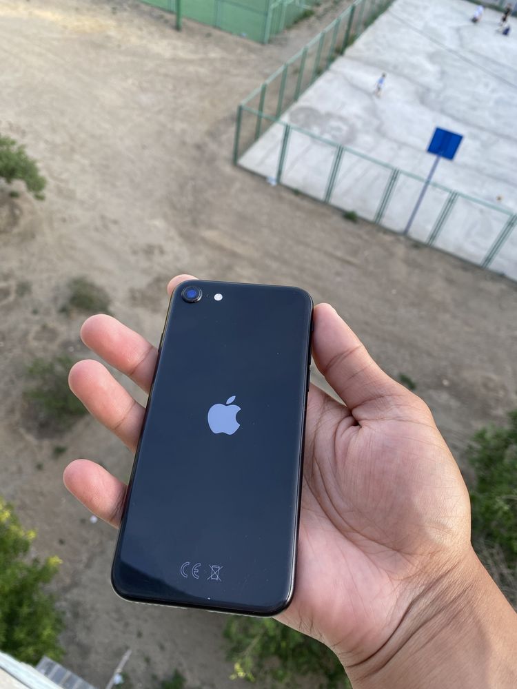Iphone SE в отличном состояний