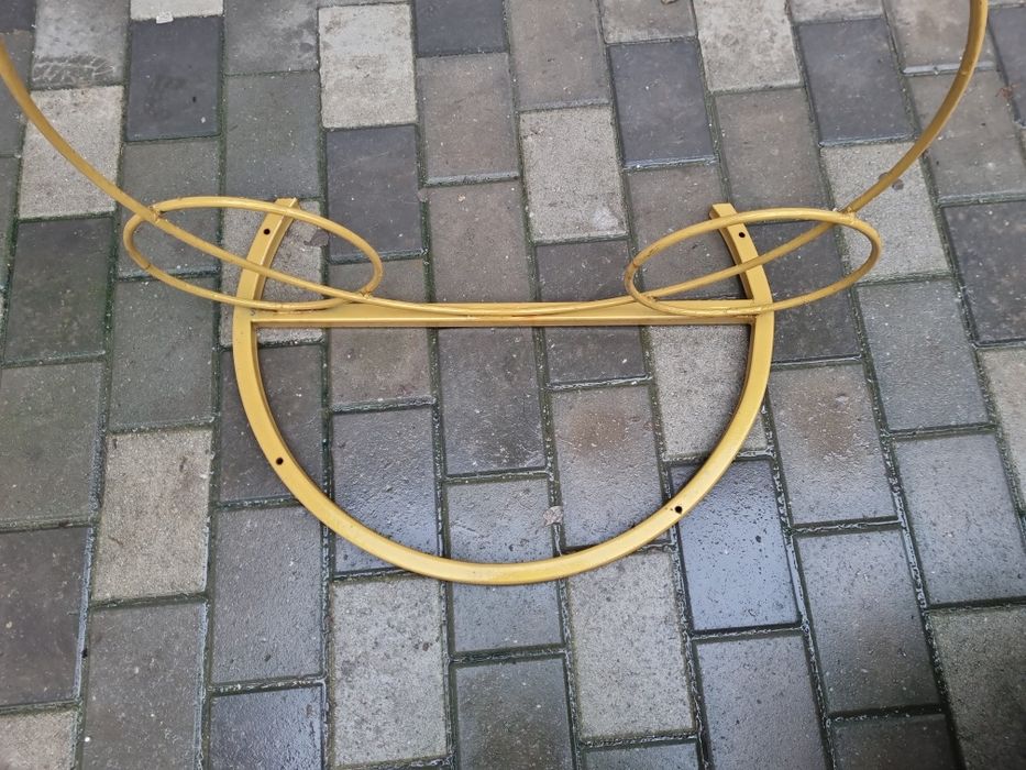 Arcada flori din metal