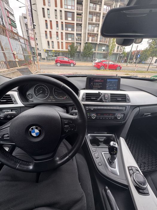 BMW Seria 3 - 318d 2.0 Diesel 143 CP | Automată