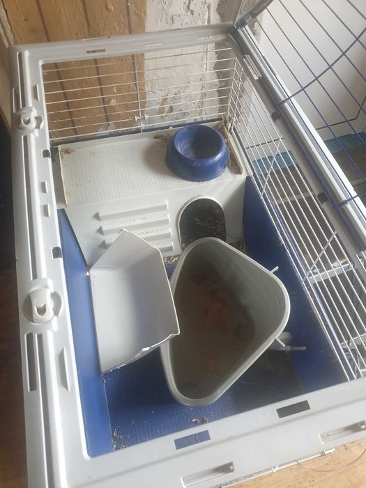 Клетка за домашни любимци