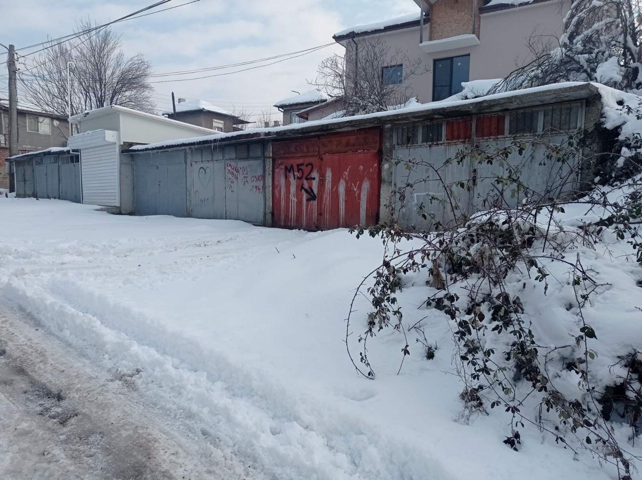 Продава се Гараж / Паркомясто в Русе, Мидия Енос - 20 кв.м за 1250 €/кв.м - Снимка #1
