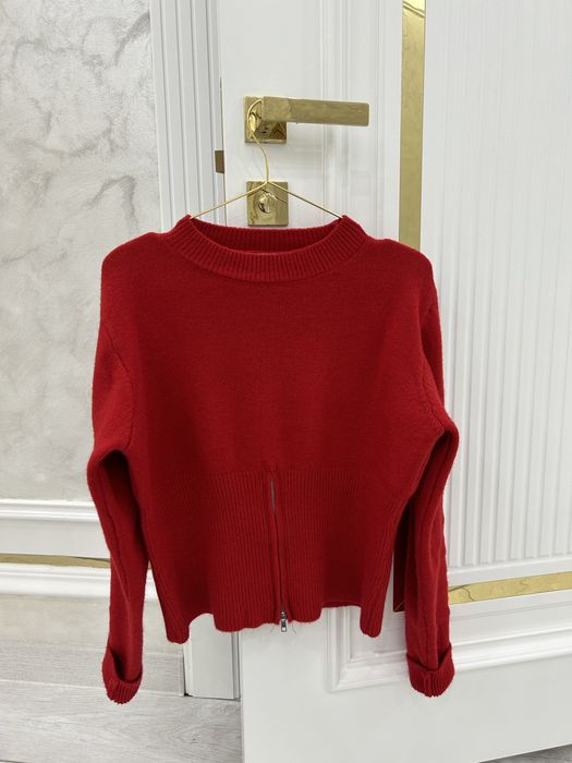 Продам свитер.