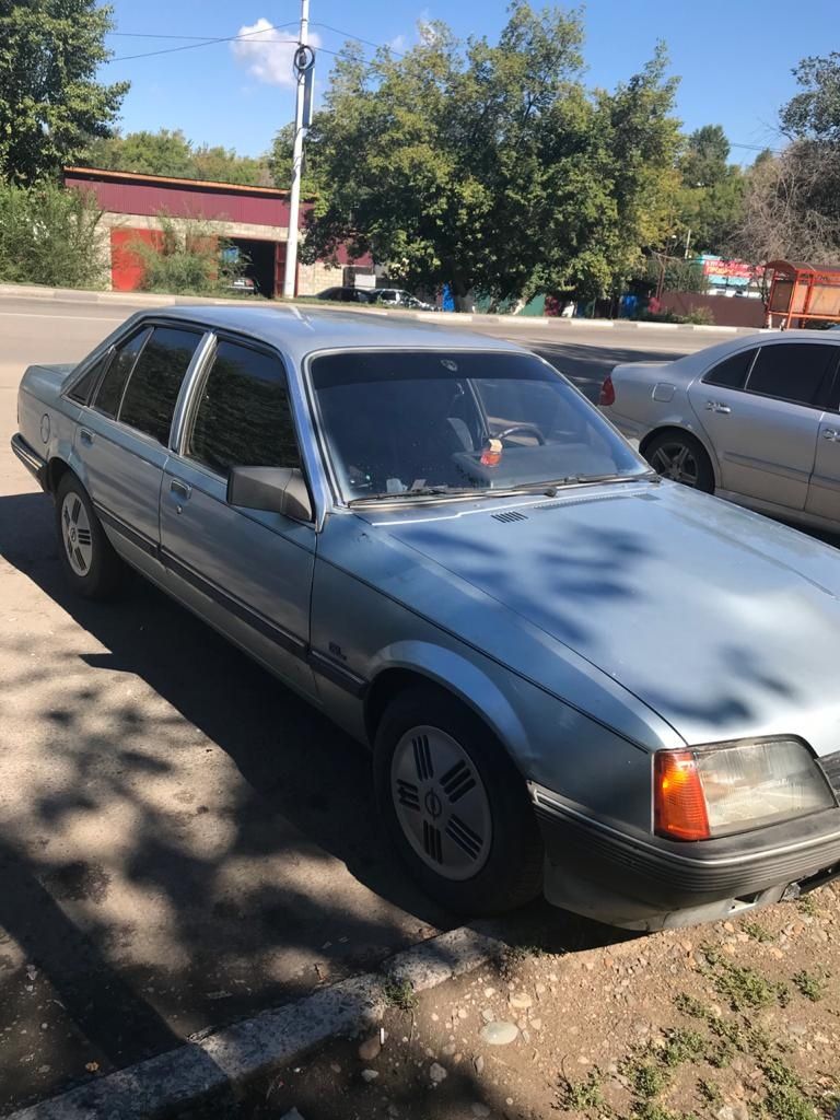 Opel Record 1984г