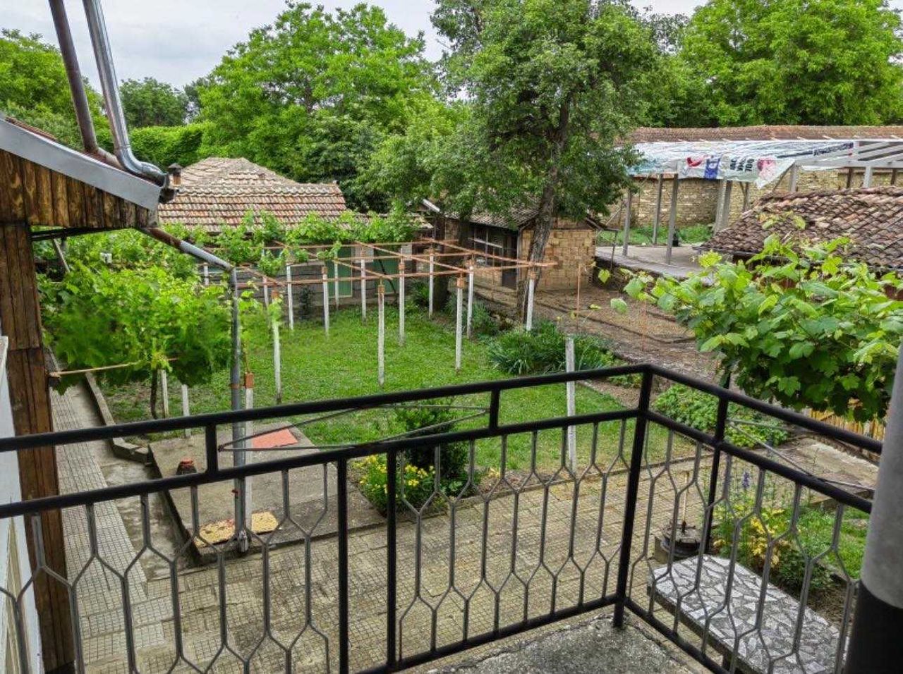 Продава се Къща в с. Велчево, Област Велико Търново - 130 кв.м за 585 €/кв.м - Снимка #2