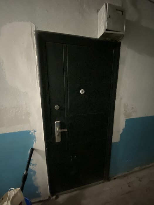 Срочно продам 1/3/4 бывшее общежитие