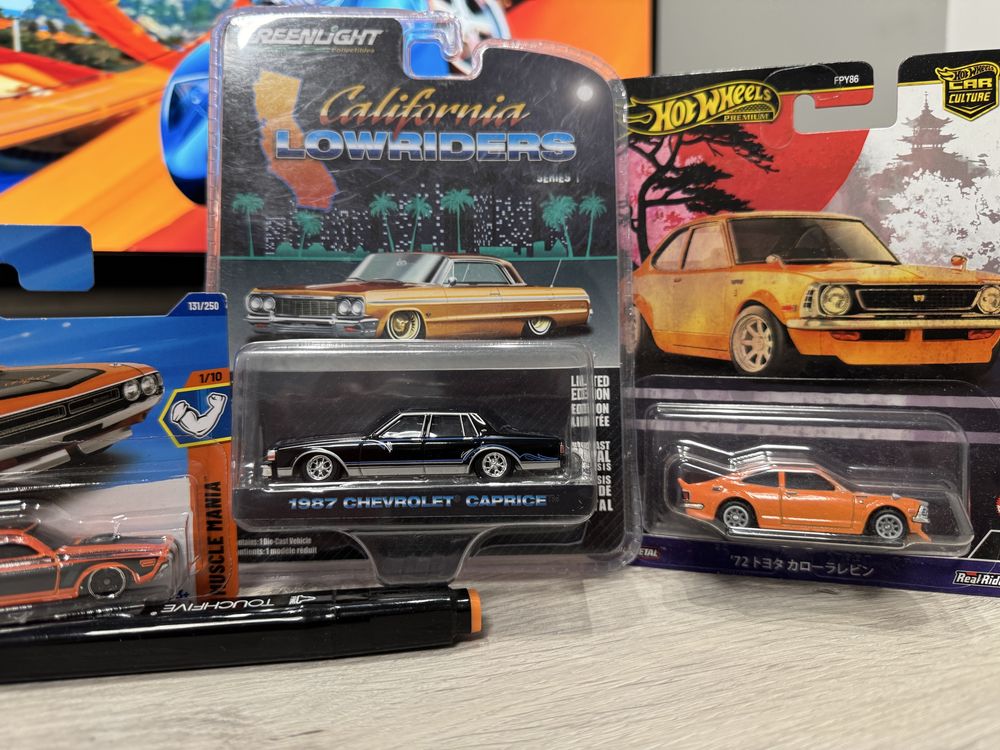 Hot Wheels Premium Mainline Greenlight 1 / 64 колекционерски модели