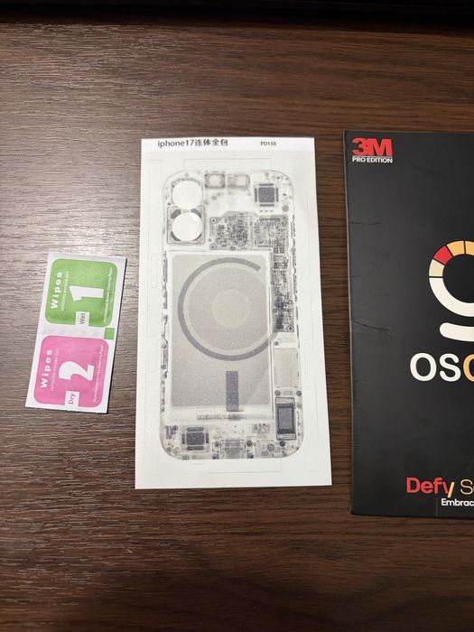 Folie/skin spate iphone 17