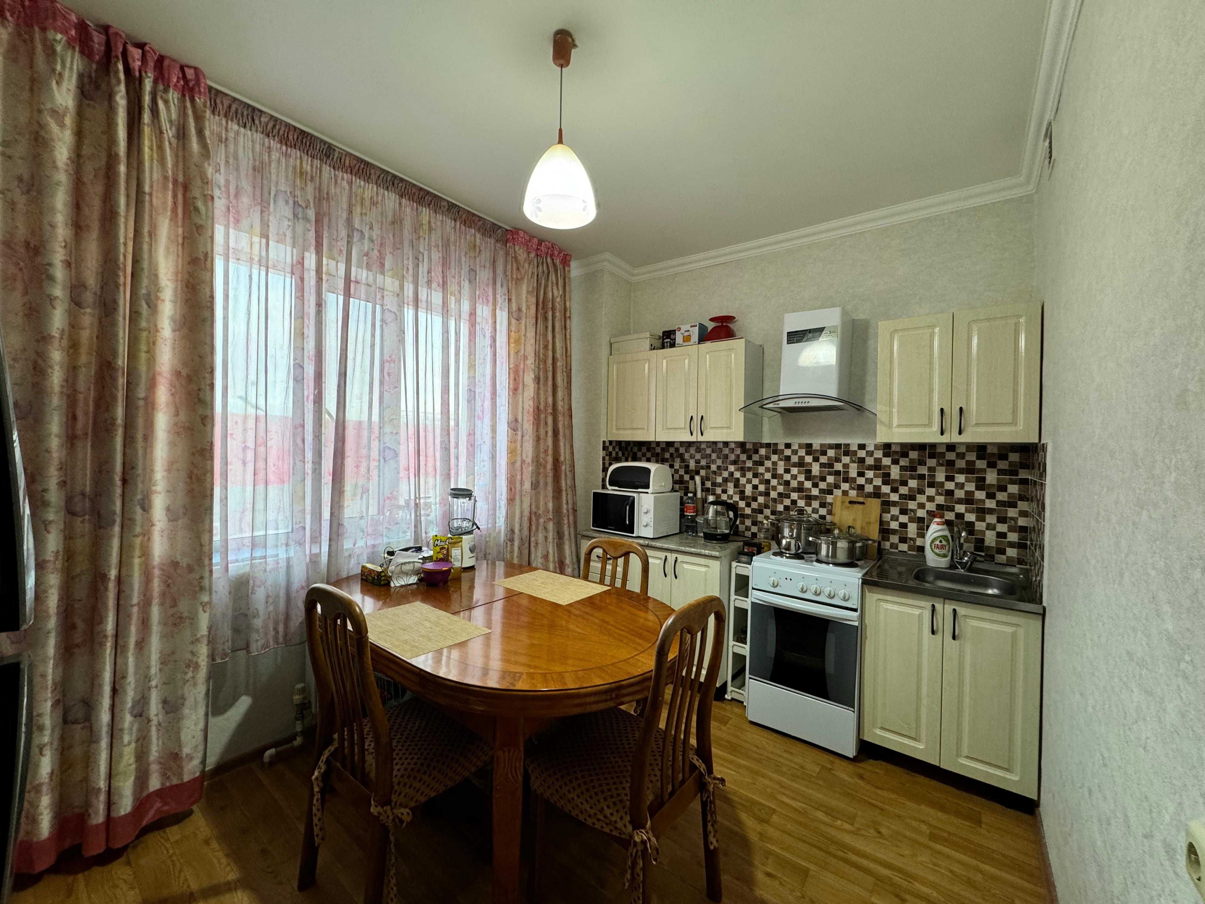 Продаём улучшенную 2 комн кв. в доме 2014 г.п. - Республики 1/4