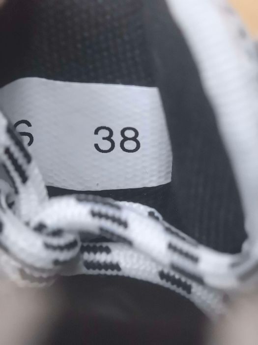 Adidasi DIOR mărimea 38