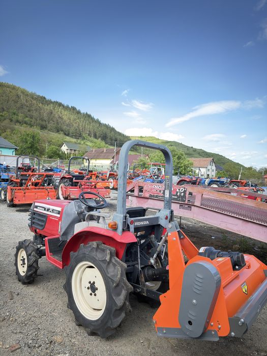 Tractor japonez Honda Kubota 16 cp cu Tocatoare