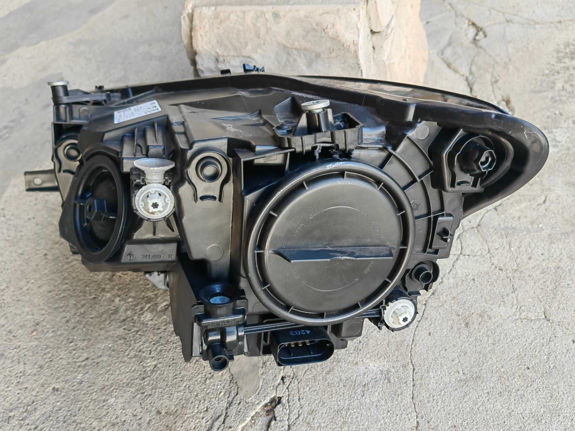 Фар Mercedes Citan W420 LED десен / Фар Мерцедес Цитан Оригинален