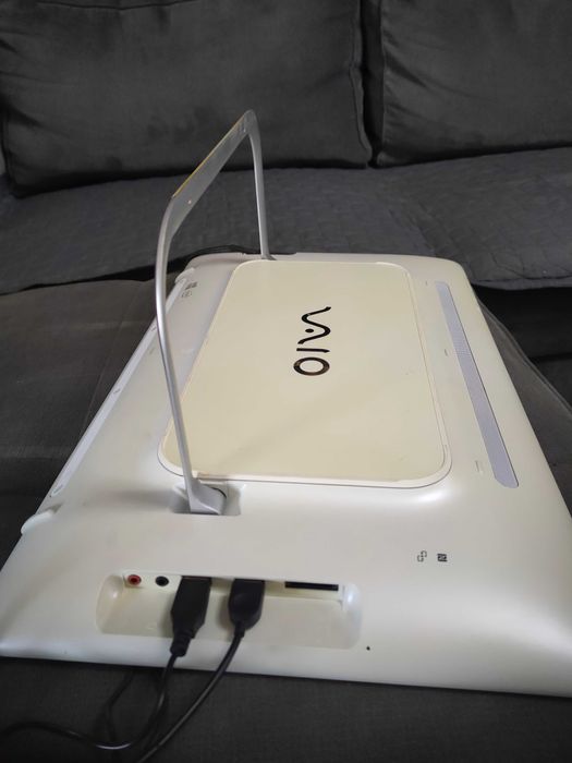 de vanzare calculator all in one Sony Vaio SVJ202 20″ Touchscreen  i3