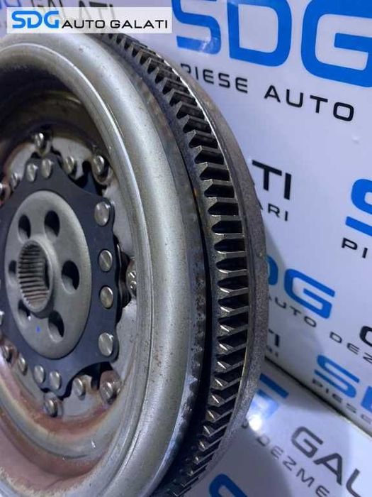 Ambreiaj Volanta Masa Dubla Cutie Automata VW Scirocco 2.0 TDI CBBB CFGB CFGC CUWA 2009 - 2018 Cod 03L105266AL