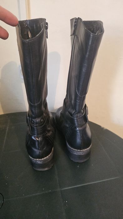 Дамски боти 37 номер и ботуши 38 номер