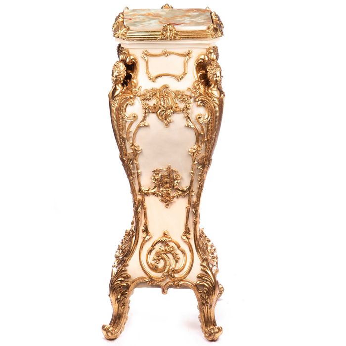 Piedestal sculptural, finisaj auriu cu foita de aur și blat din onix