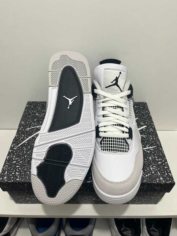 Jordan 4 Retro Military Black EU43