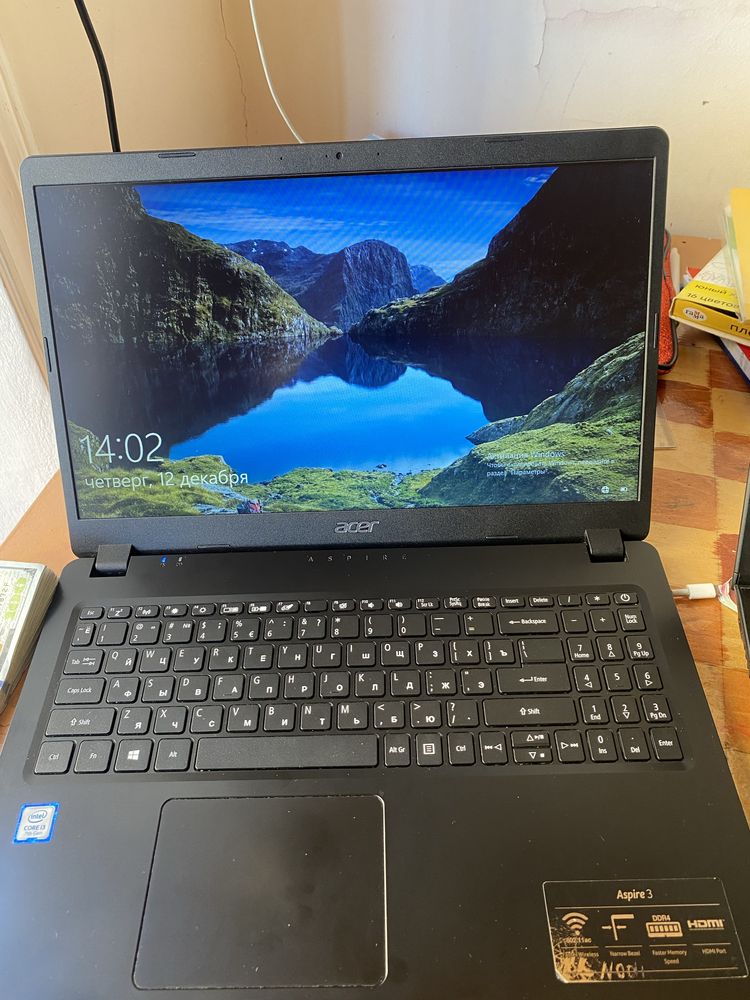 noutbuk ACER Aspire3 sotiladi