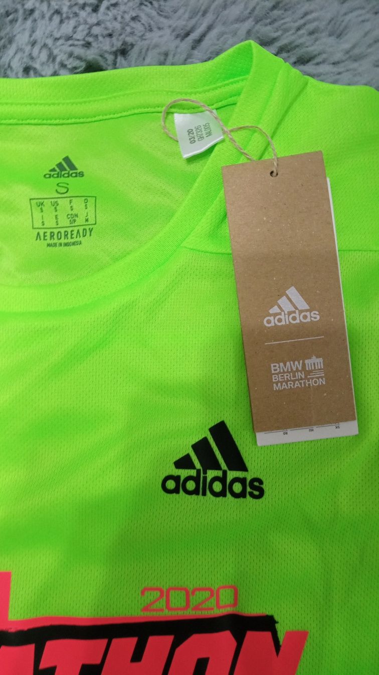 Tricou Adidas BMW Merlin Marathon 2020 .. Nou cu etichetă, mărimea