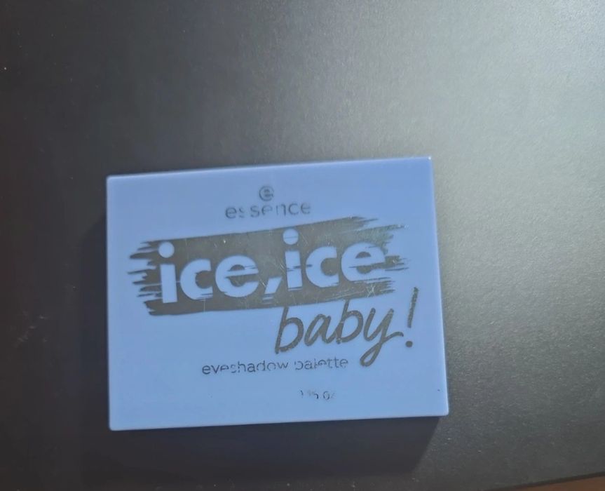 Paleta farduri essence