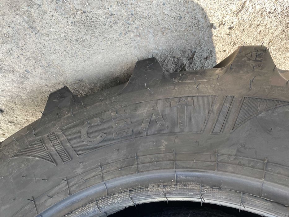 320/85 r24 Cauciucuri noi agricole de tractor 12.4-24 Anvelope