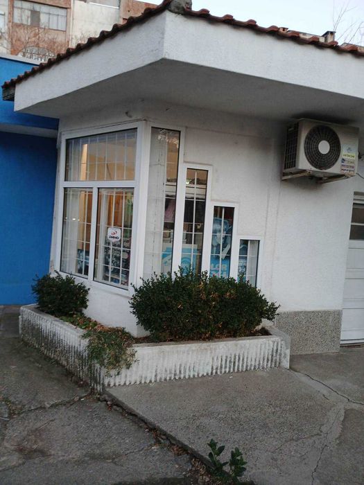 Дава се под наем Магазин в Сливен, Клуцохор - 31 кв.м за 204 € - Снимка #1