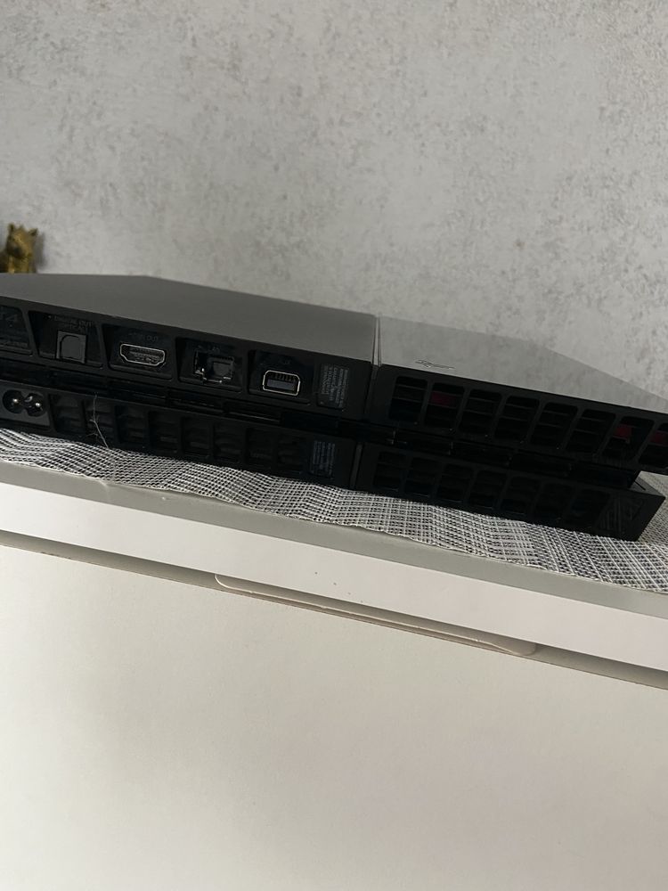 Конзола PS4 500GB
