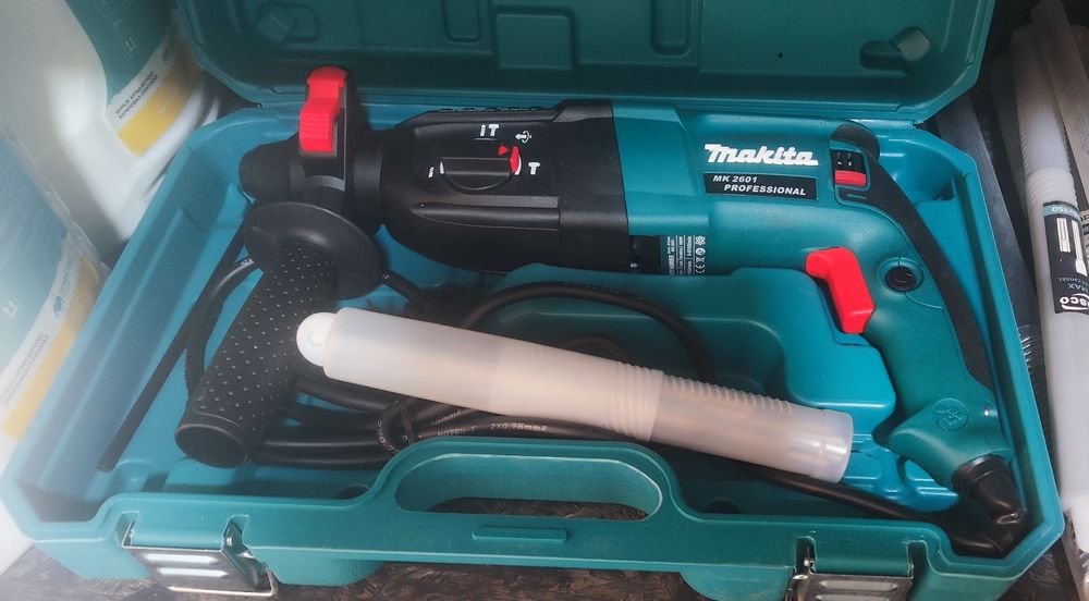 Перфоратор Makita