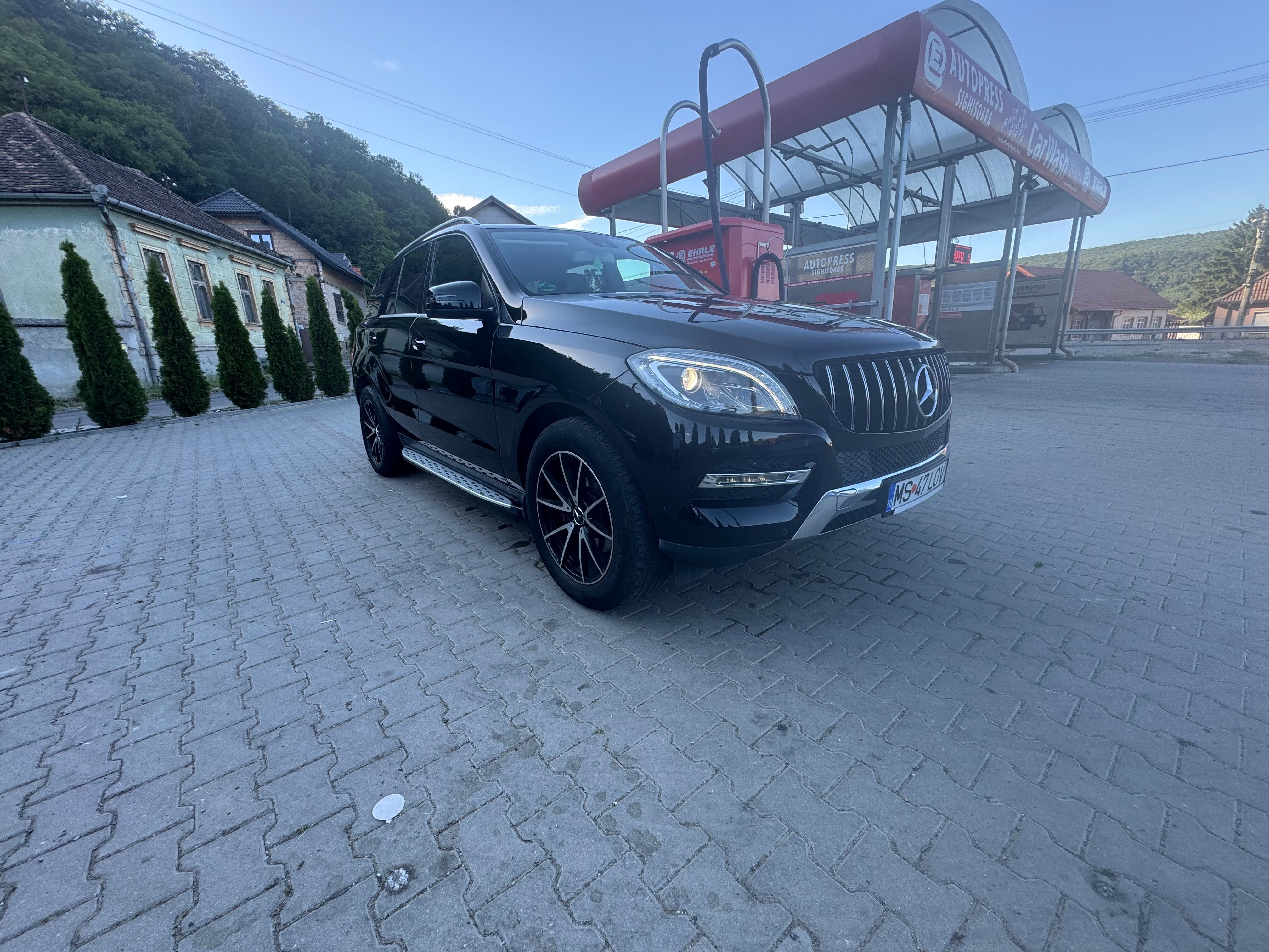 ML 250 BLUE TEC 2013 stare impecabilă