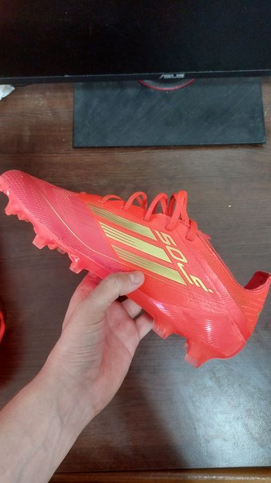 Ghete fotbal Adidas F50 Elite FG TWO
HORIZONS