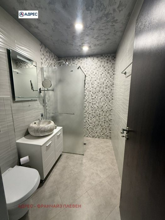 3-стаен в Плевен-Широк център площ 93 цена 172000