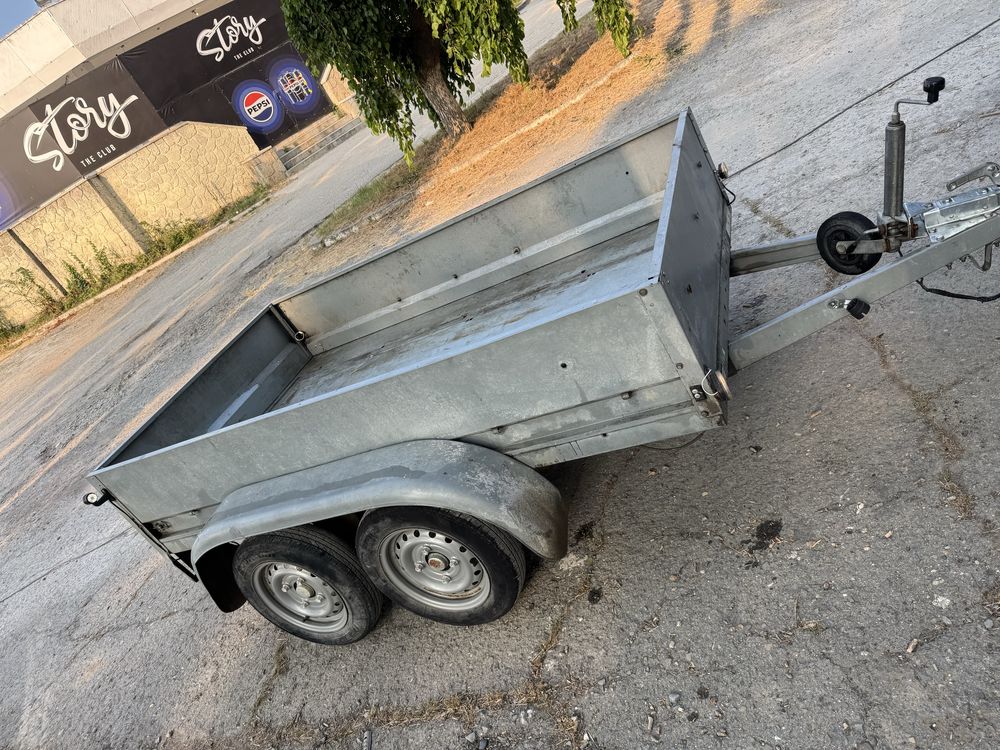 De vanzare remorca 750 kg 2 axe