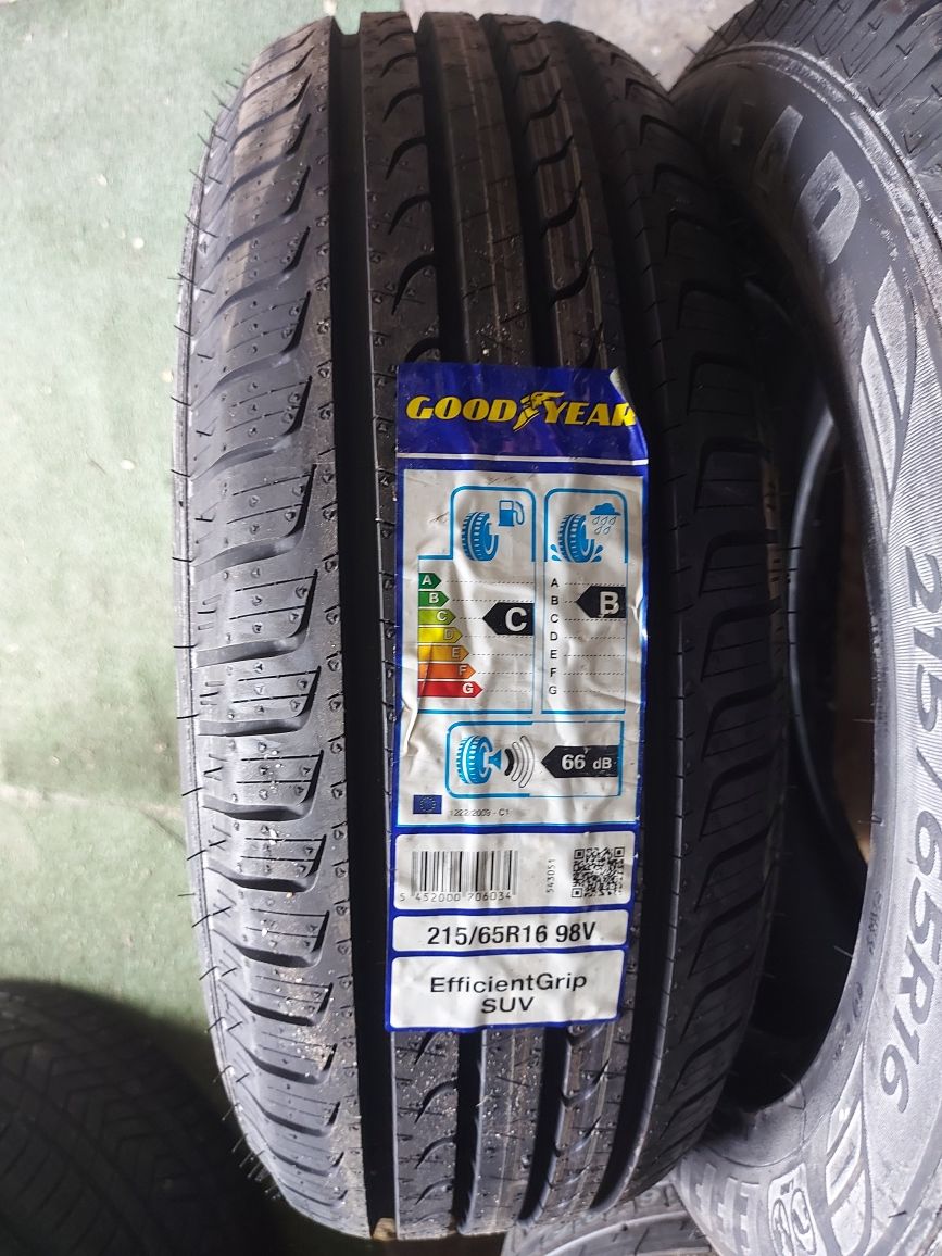 215 65 16 Goodyear DOT 2018 vara NOI