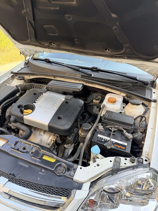 Lacetti 1.8 личная, состояние хорошее