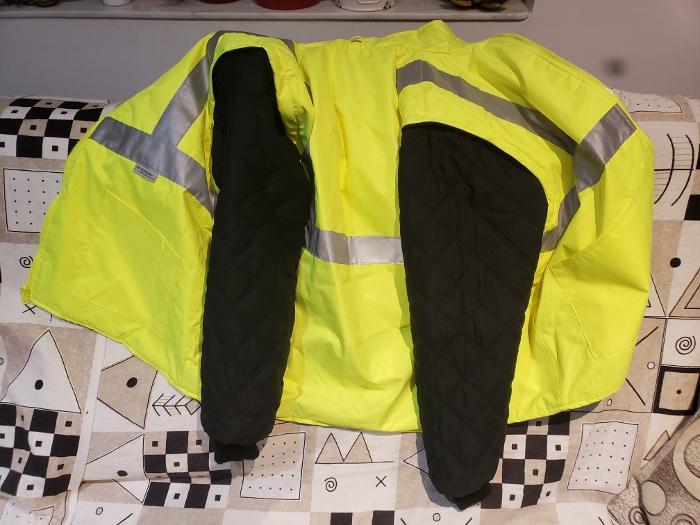 Jacketa  safety reflectorizanta,noua