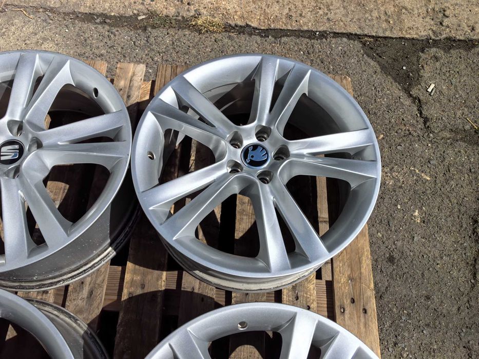 17 цола 5 х 100 мм Сеат / Шкода / Фолксваген - 7 Инча / ЕТ 43