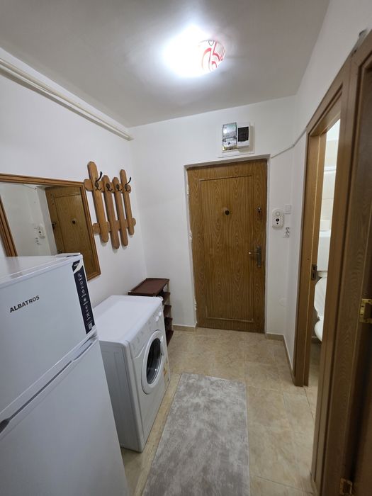 Vand garsoniera 27m² confort 1 Pitesti