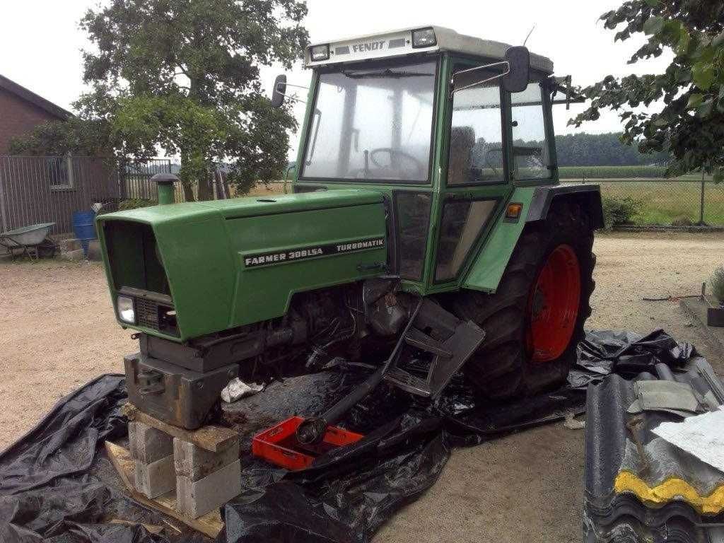 Dezmembrez tractor Fendt 926 930