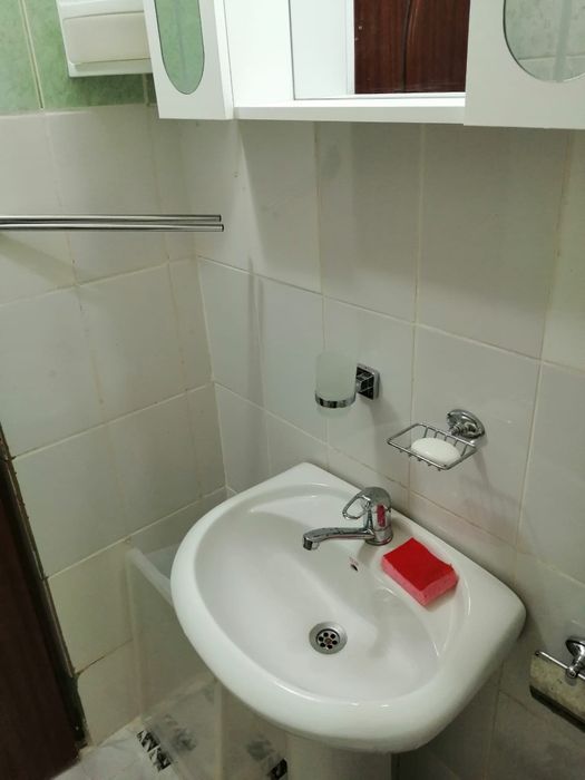 Vând garsonieră pe bulevard