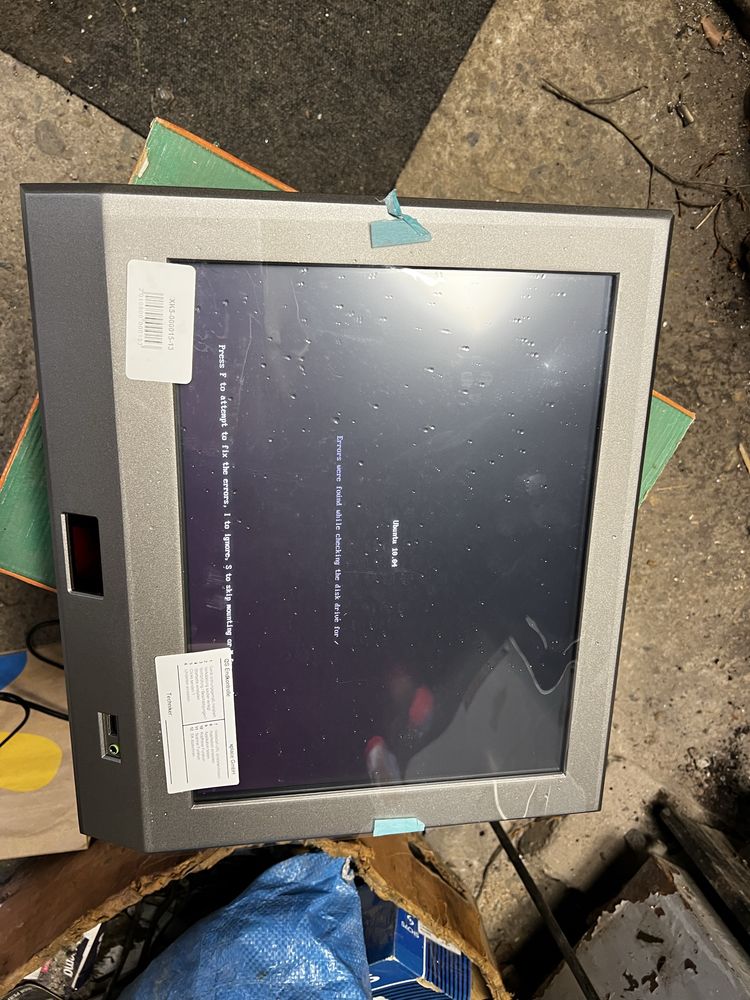 Продавам  Xplace P1150