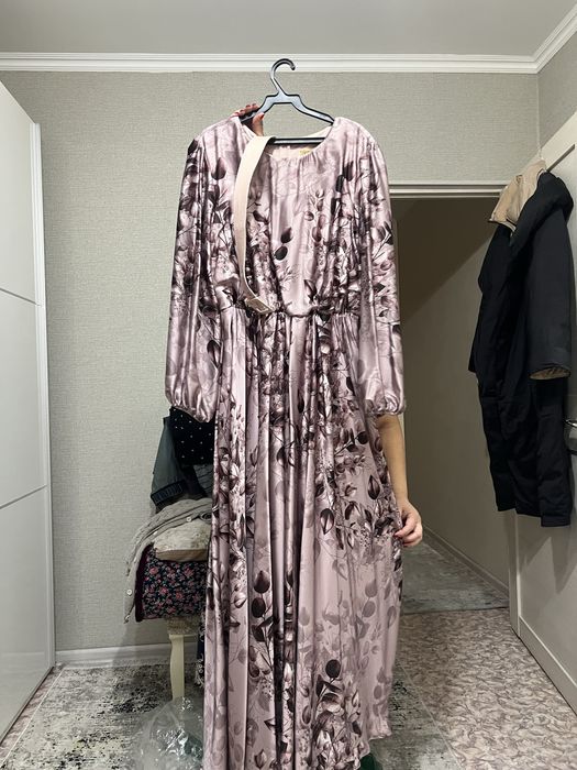 Платье вечернее