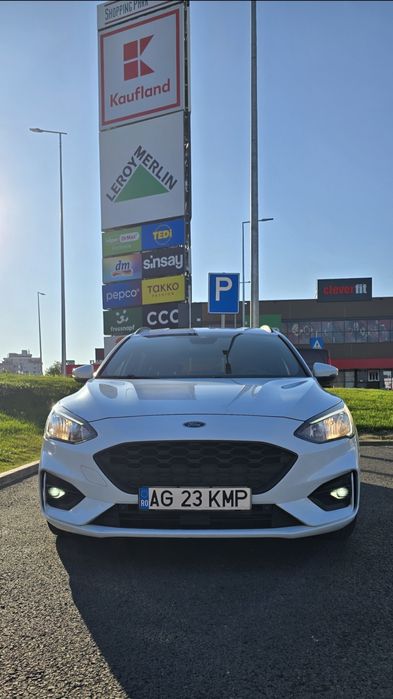 Ford Focus ST line EcoBoost 1L