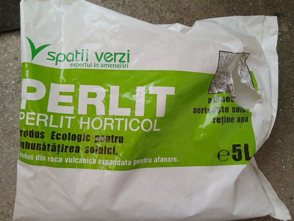 Îngrășământ pentru cactuși si Perlit