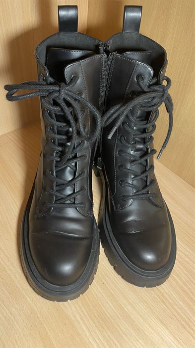 Сапоги новые 37 размера