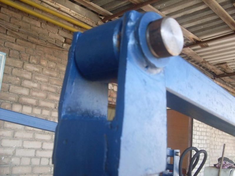 Кун-08 на мтз-80 82 с ковшом (объем 1.1 куб. м.) (Уральск)