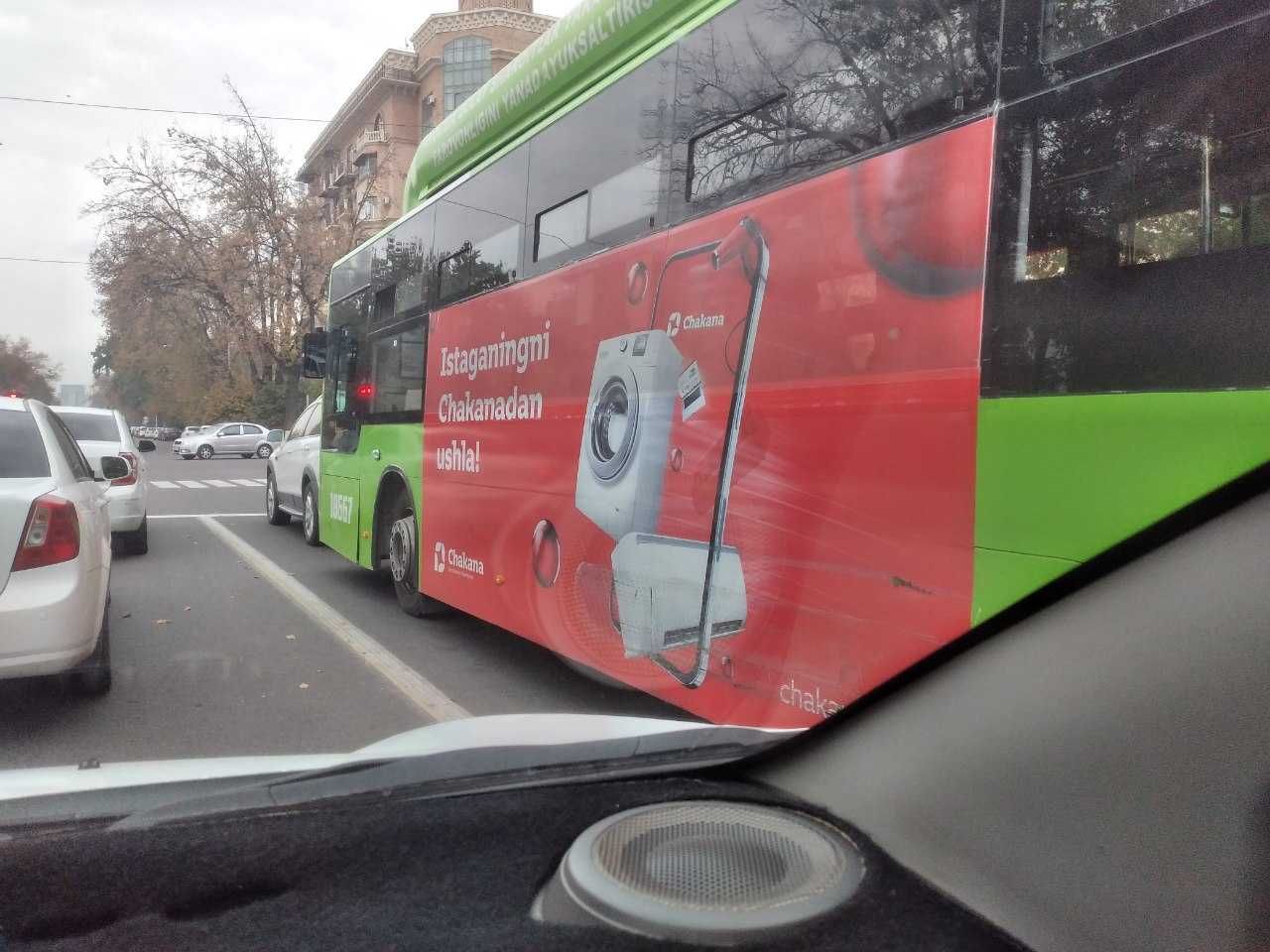 Samarqand shaxrida Avtobuslarda reklama xizmatlari.