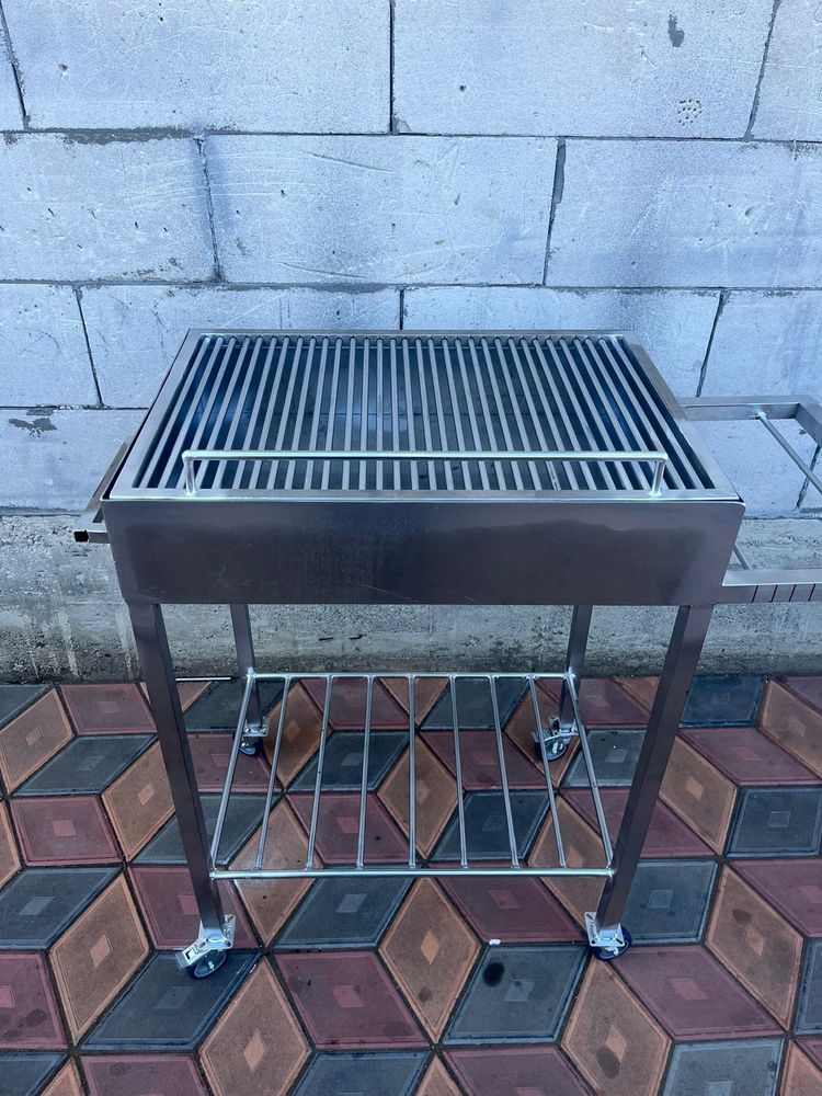 Gratare inox la comanda