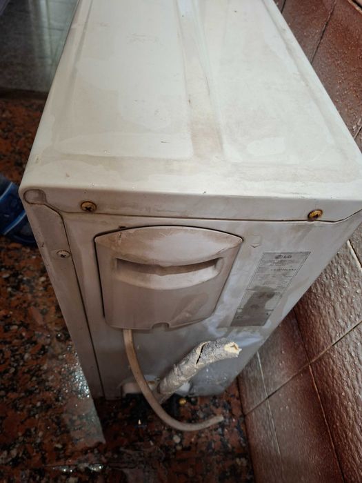 LG климатик 12 BTU